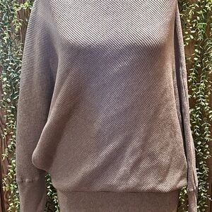 Vici Elegant Gray Women's Sweater